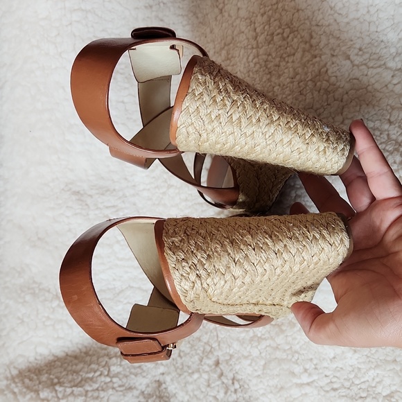 Michael Kors MK Brown Summer Platform Sandals, size 7 - Picture 4 of 7